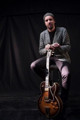 Víctor Antón Music presenta "Barney Kessel Tribute Quintet" en Grijalba