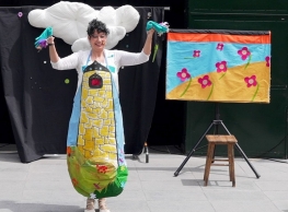 Eugenia Manzanera presenta “Con la cabeza en las nubes”